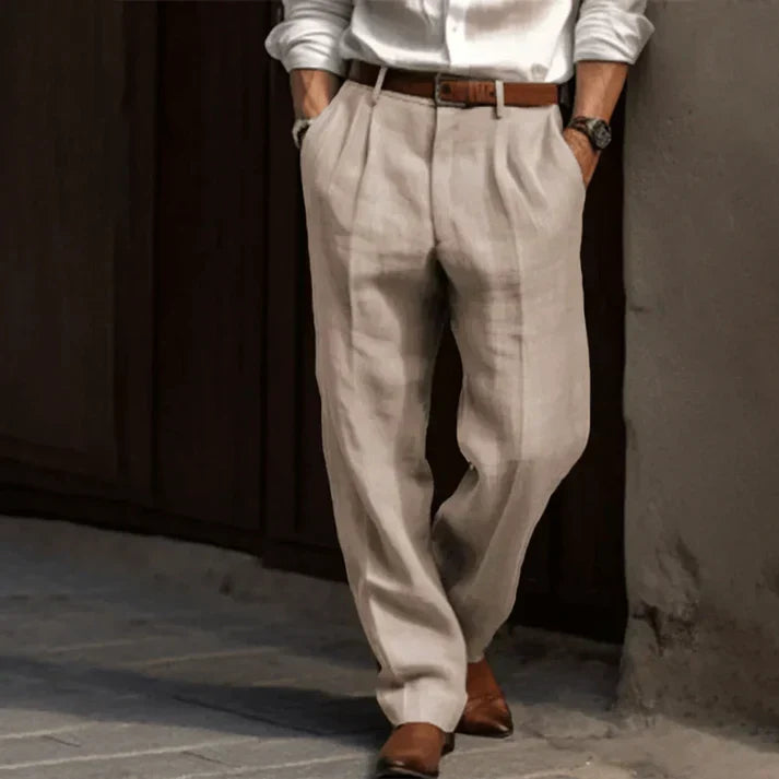 Stilvolle Herrenhose mit Taschen