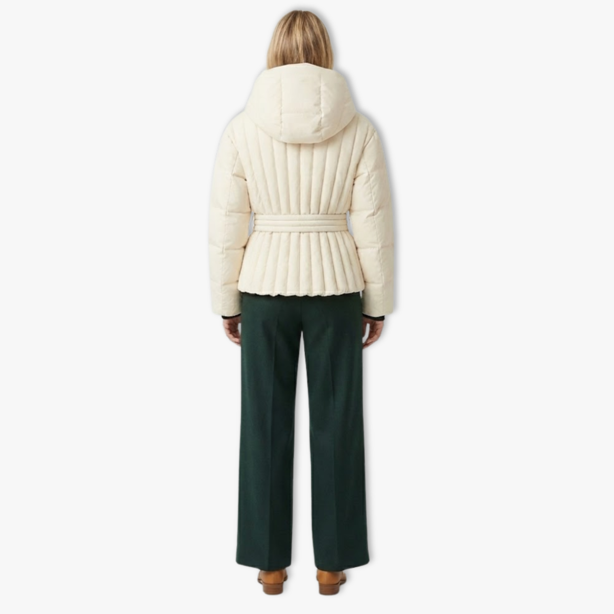 Stilvolle Damen-Winterskijacke mit Schoschendetail