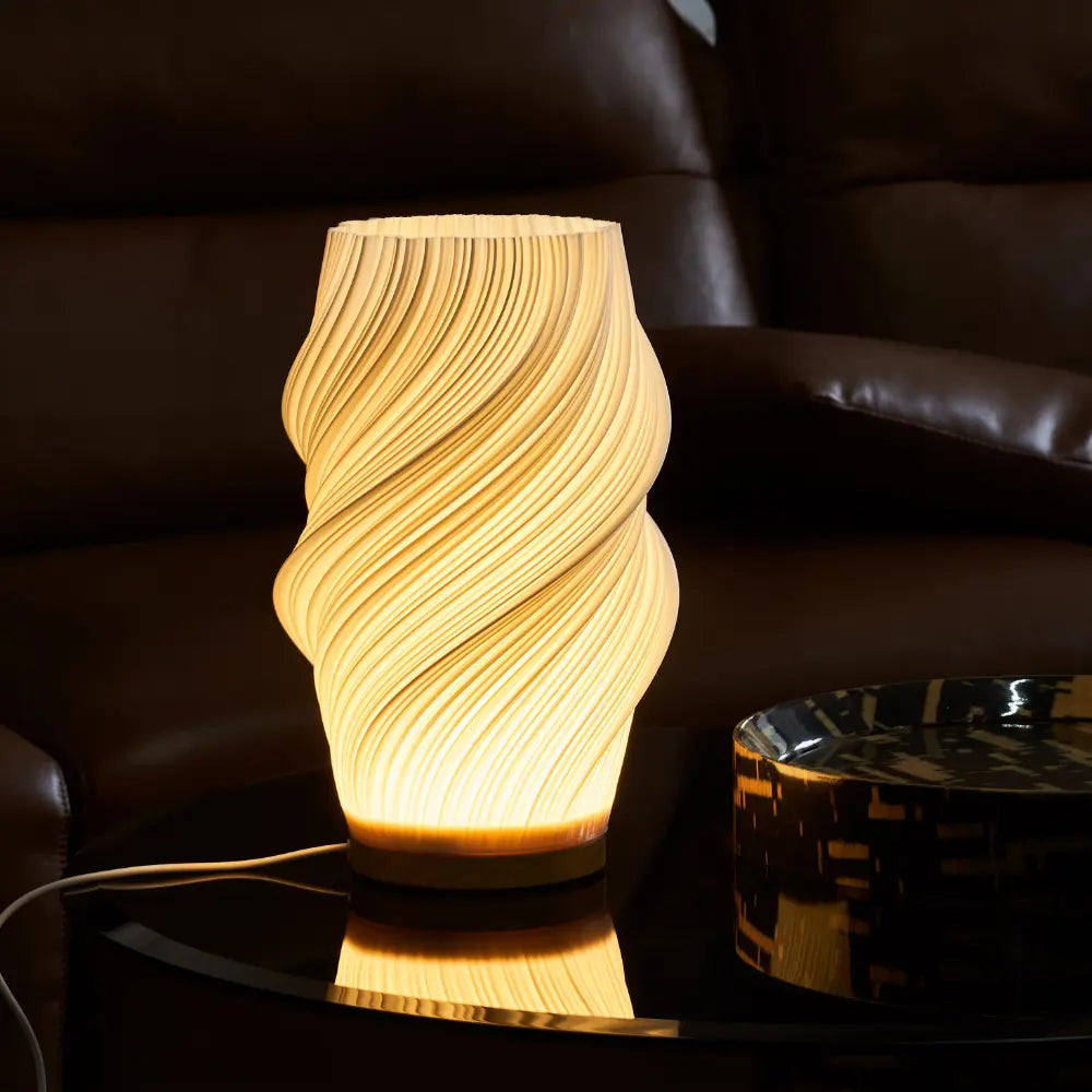 Dimmbare Design-LED-Lampe mit gewellter Struktur