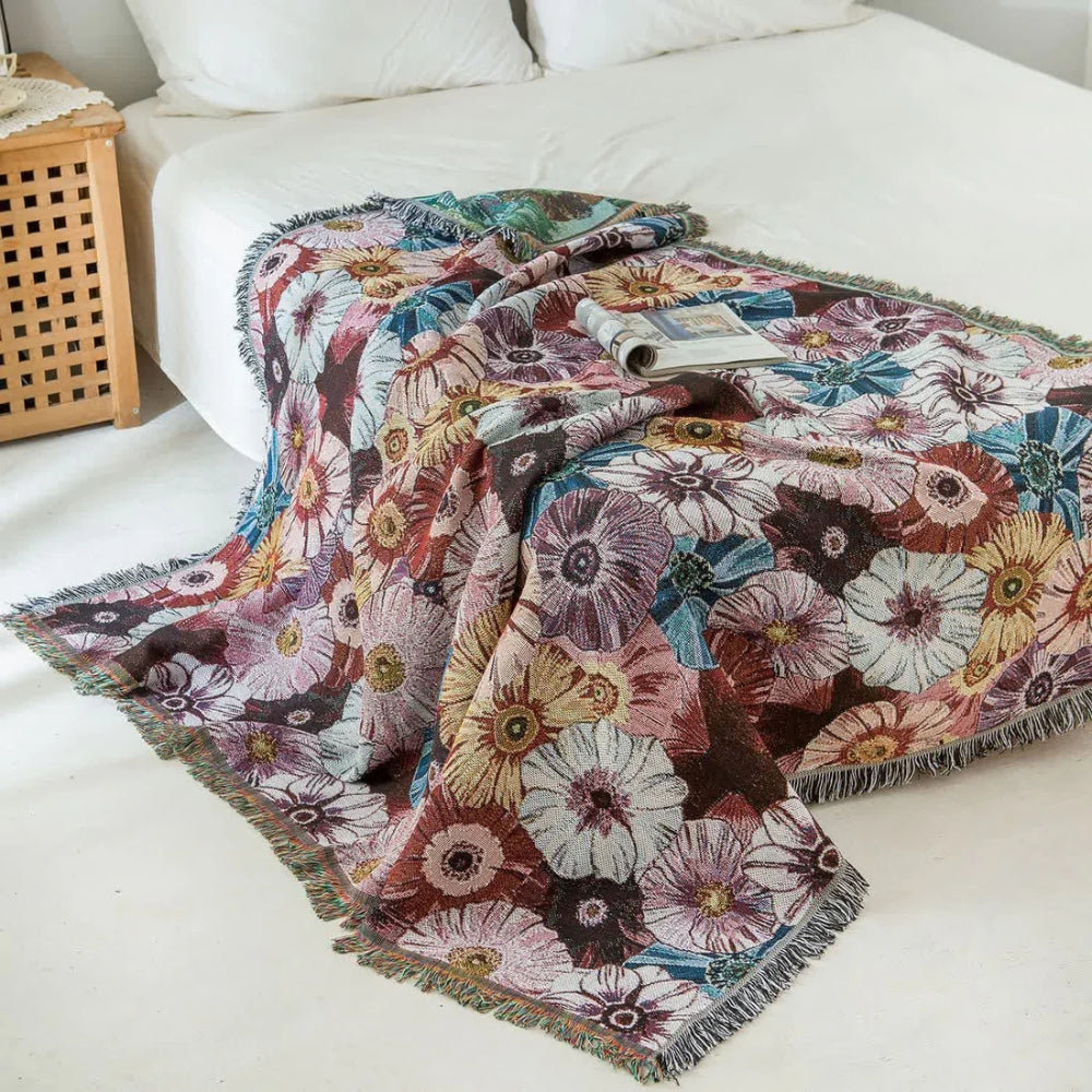 Gewebte Vintage-Kuscheldecke mit Blumenmuster und Fransen