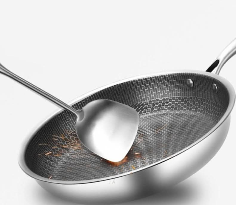 Antihaftbeschichtete Stahlpfanne für einfaches Kochen