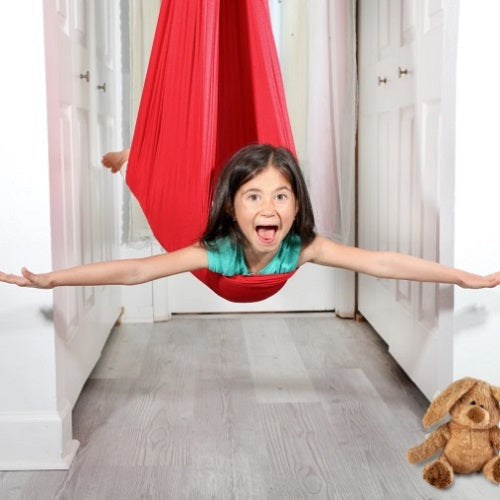 Therapeutische sensorische Schaukel zur Förderung der Konzentration von Kindern