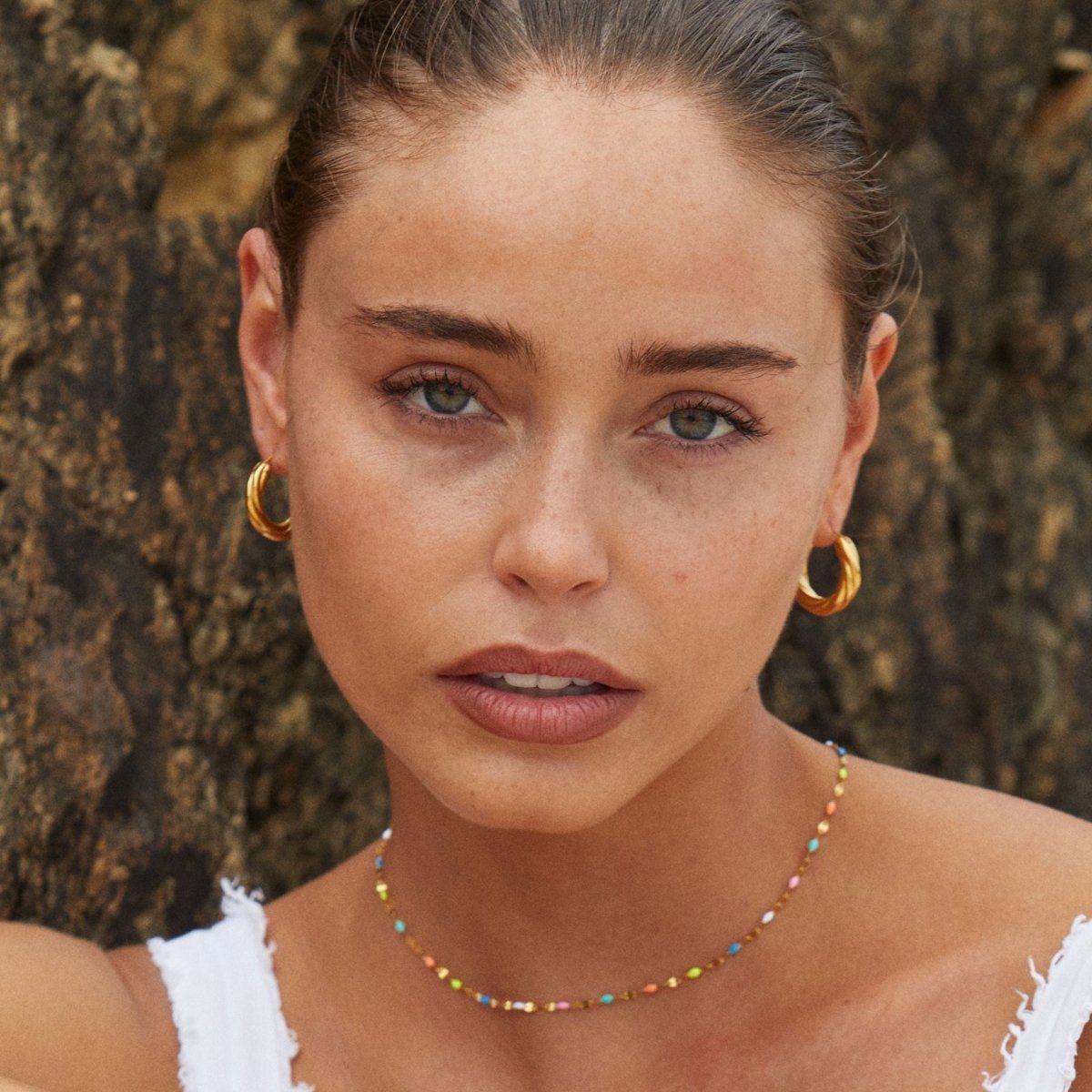 Mehrfarbige Choker-Halskette mit modischem Design