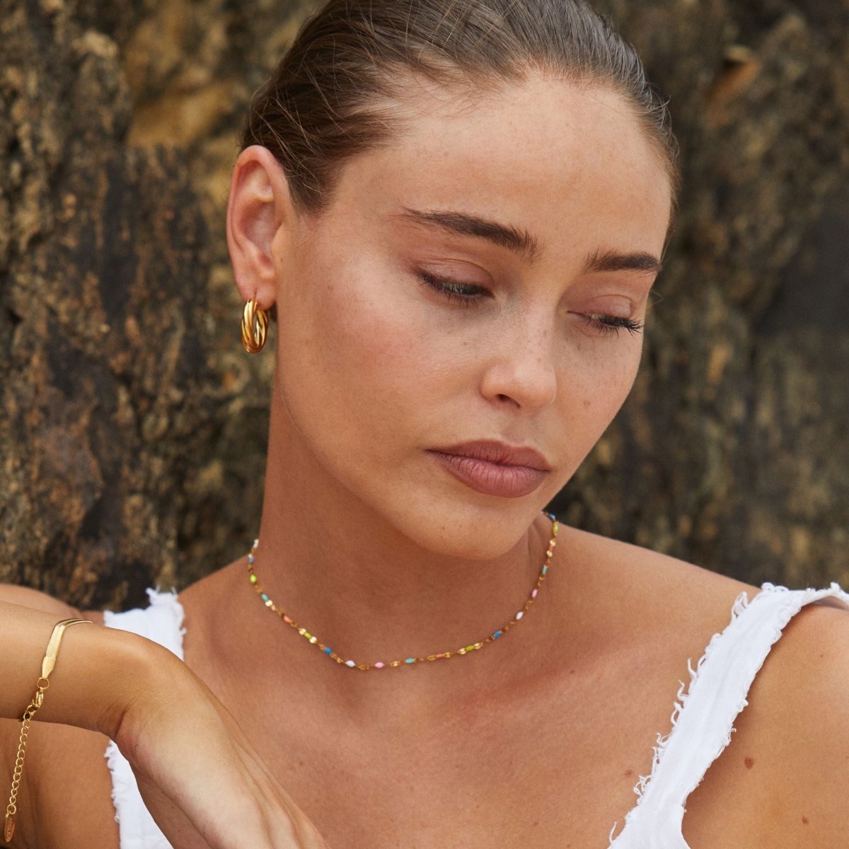 Mehrfarbige Choker-Halskette mit modischem Design