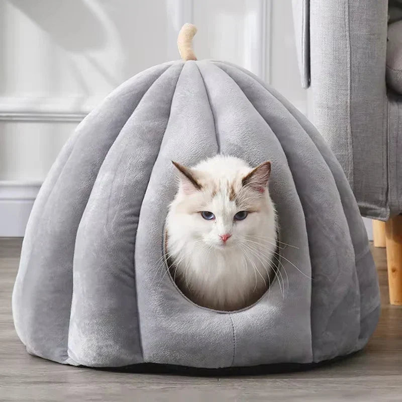 Kürbisförmiges Katzenbett – Warmes, waschbares und bequemes Katzenhäuschen