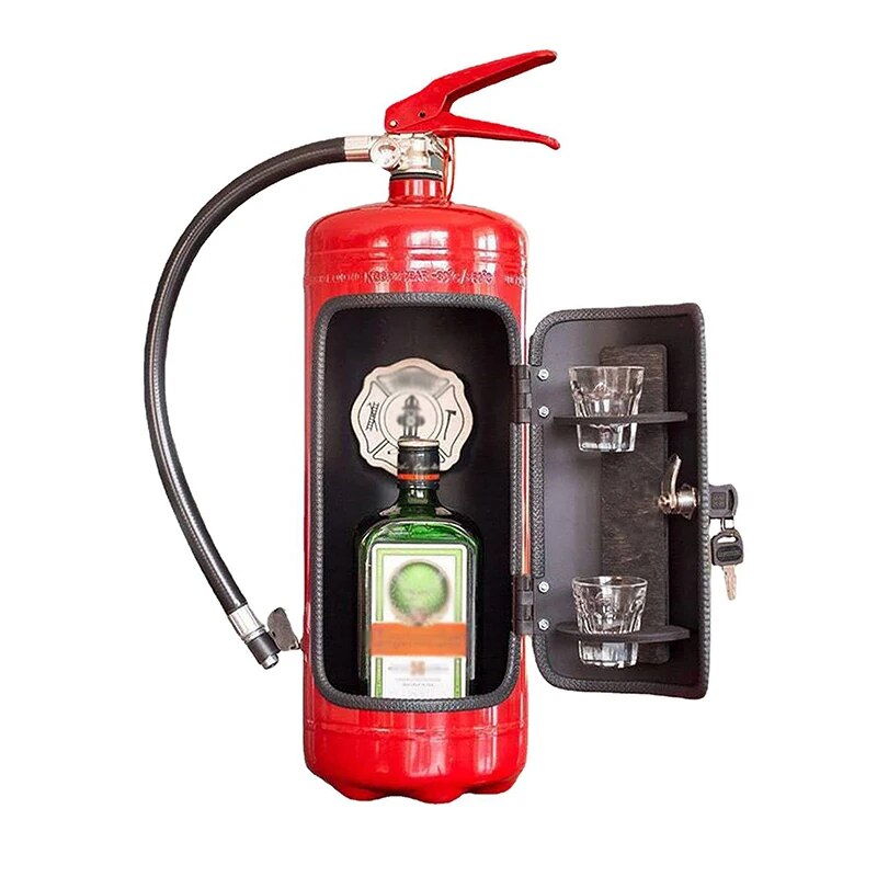 Versteckter Flaschenhalter in Feuerlöscher-Form