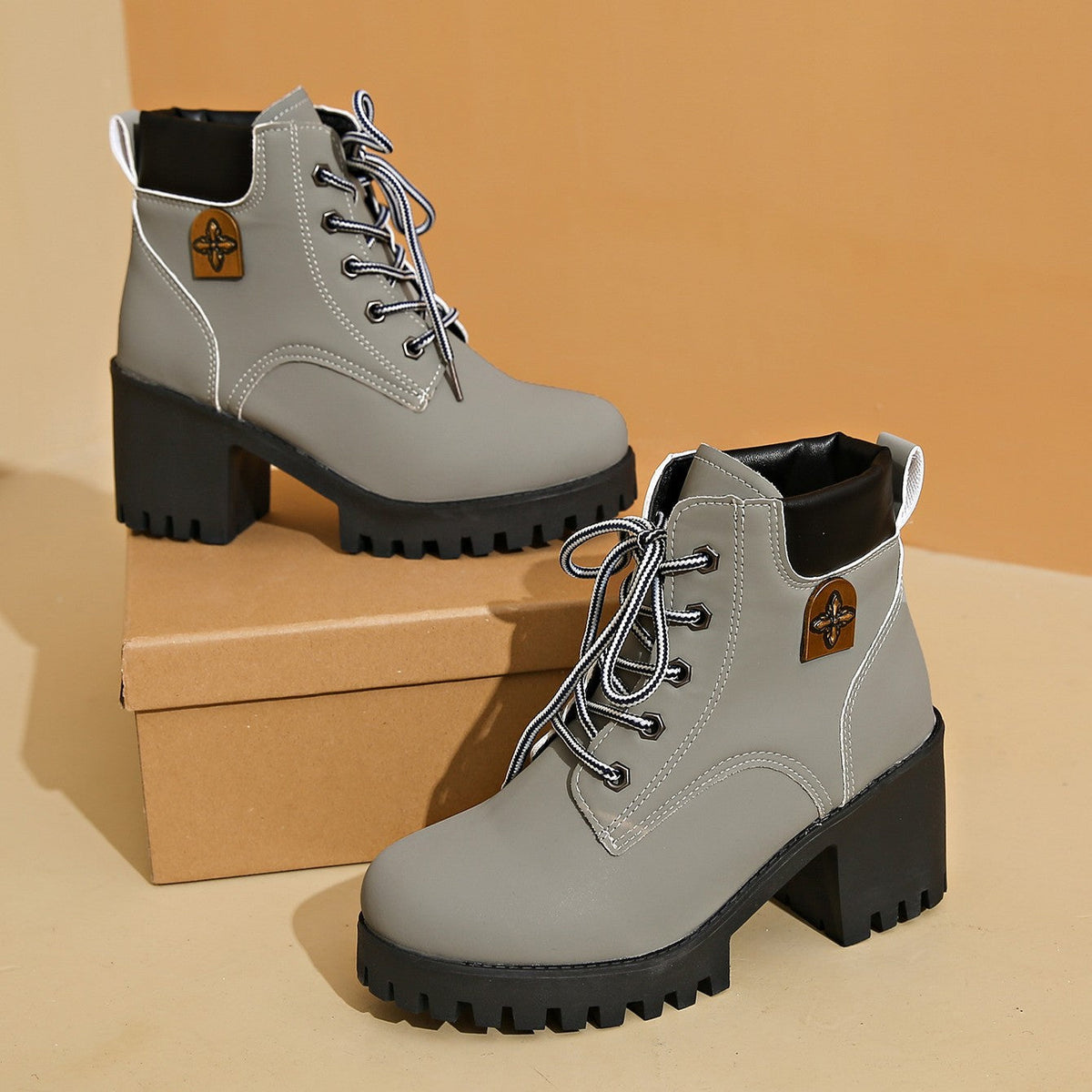 Urban Warrior Stiefel — Beherrsche die Strassen mit unaufhaltsamem Halt und wasserdichter Leistung