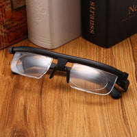 Verstellbare Korrekturbrille mit Drehregler