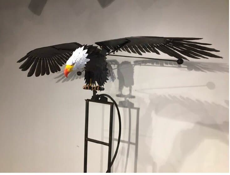 Vogel-Windspiel aus Metall – dekorative Gartenfigur