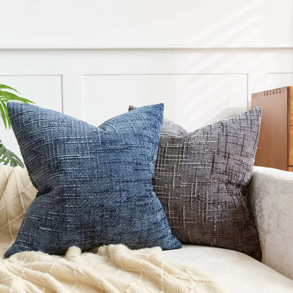Chenille-Sofakissenbezug – Weiche, einfarbige Oberfläche | Elegante Dekoration für Wohnzimmer und Schlafzimmer